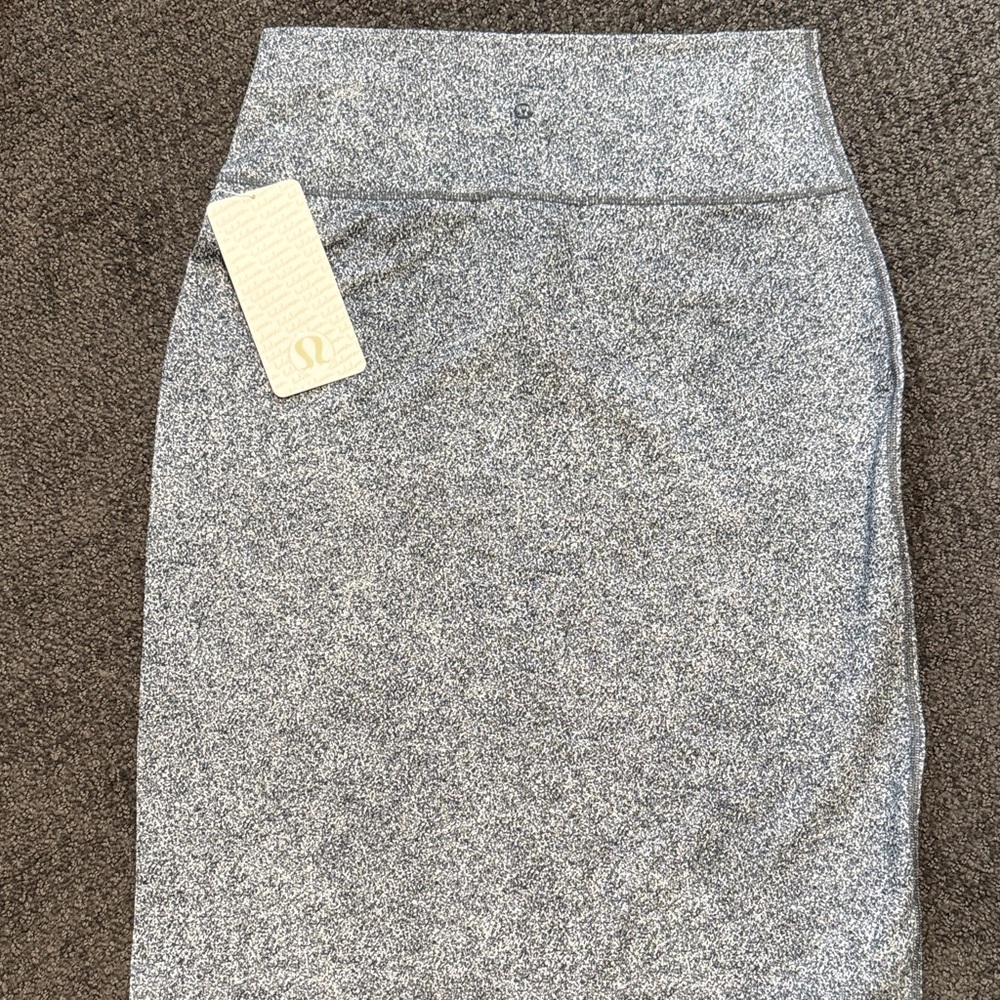 Lululemon Tube and From Skirt Sz 10 BNWT